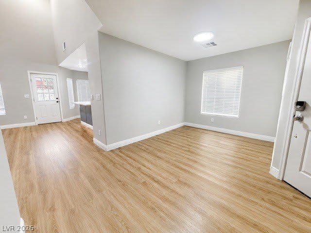 573 ASPEN LEAF Street – photo 2