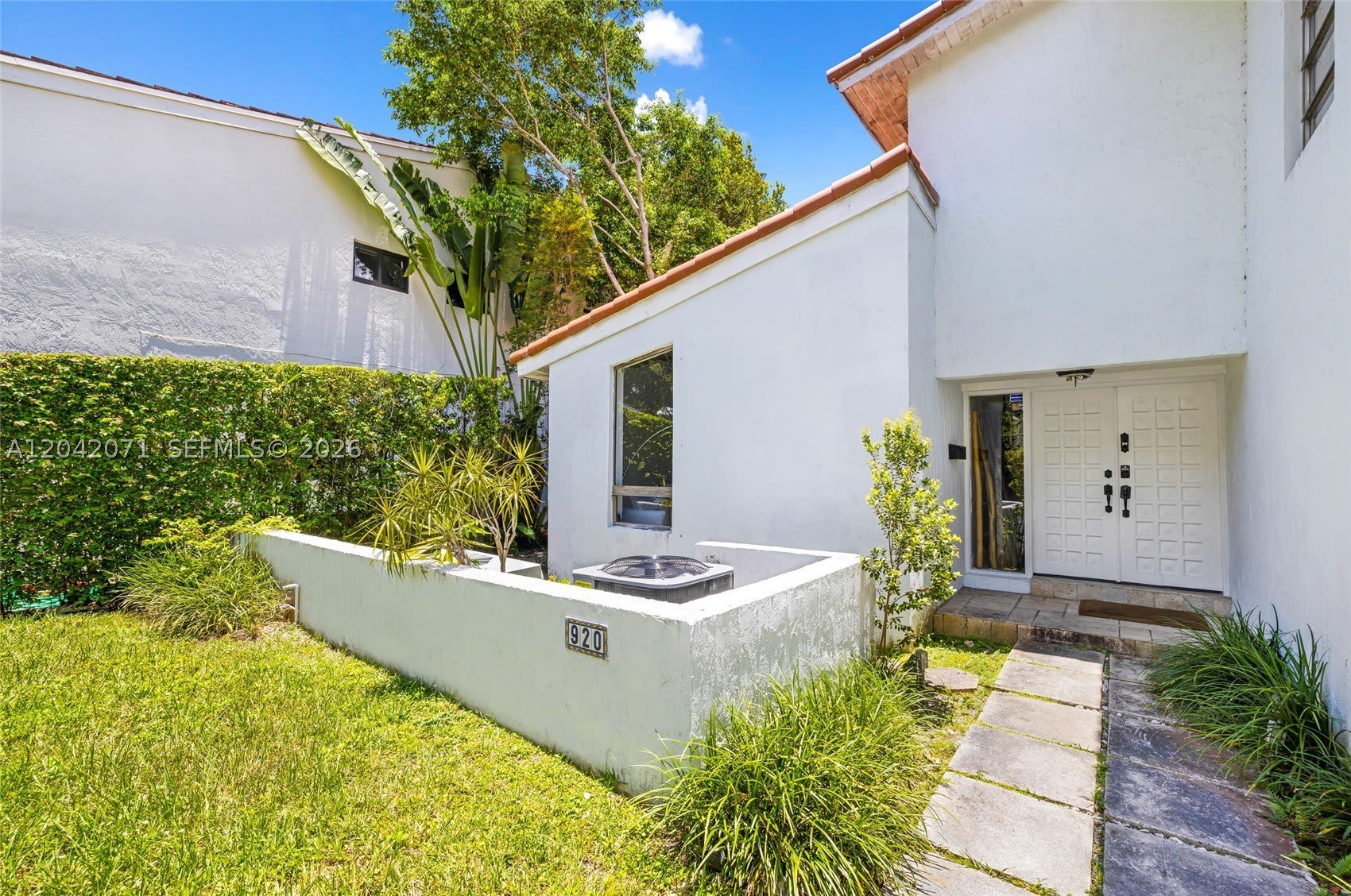 920 Aguero Ave – photo 5