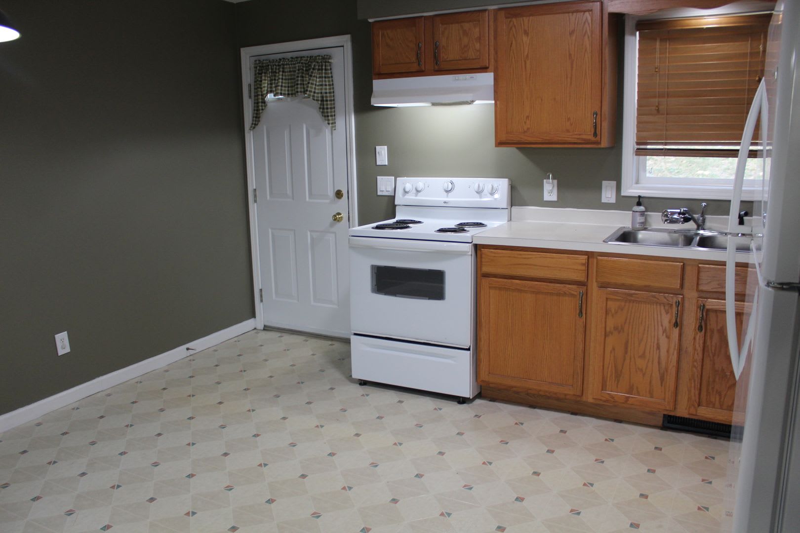 Semi-Detached Duplex in Dallastown – photo 2