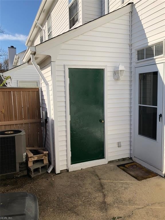 1505 Heritage Avenue – photo 2