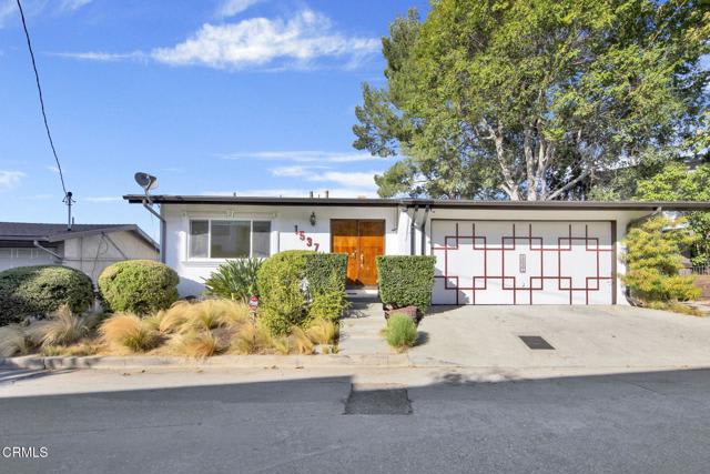 1537 Silverwood Drive – photo 1