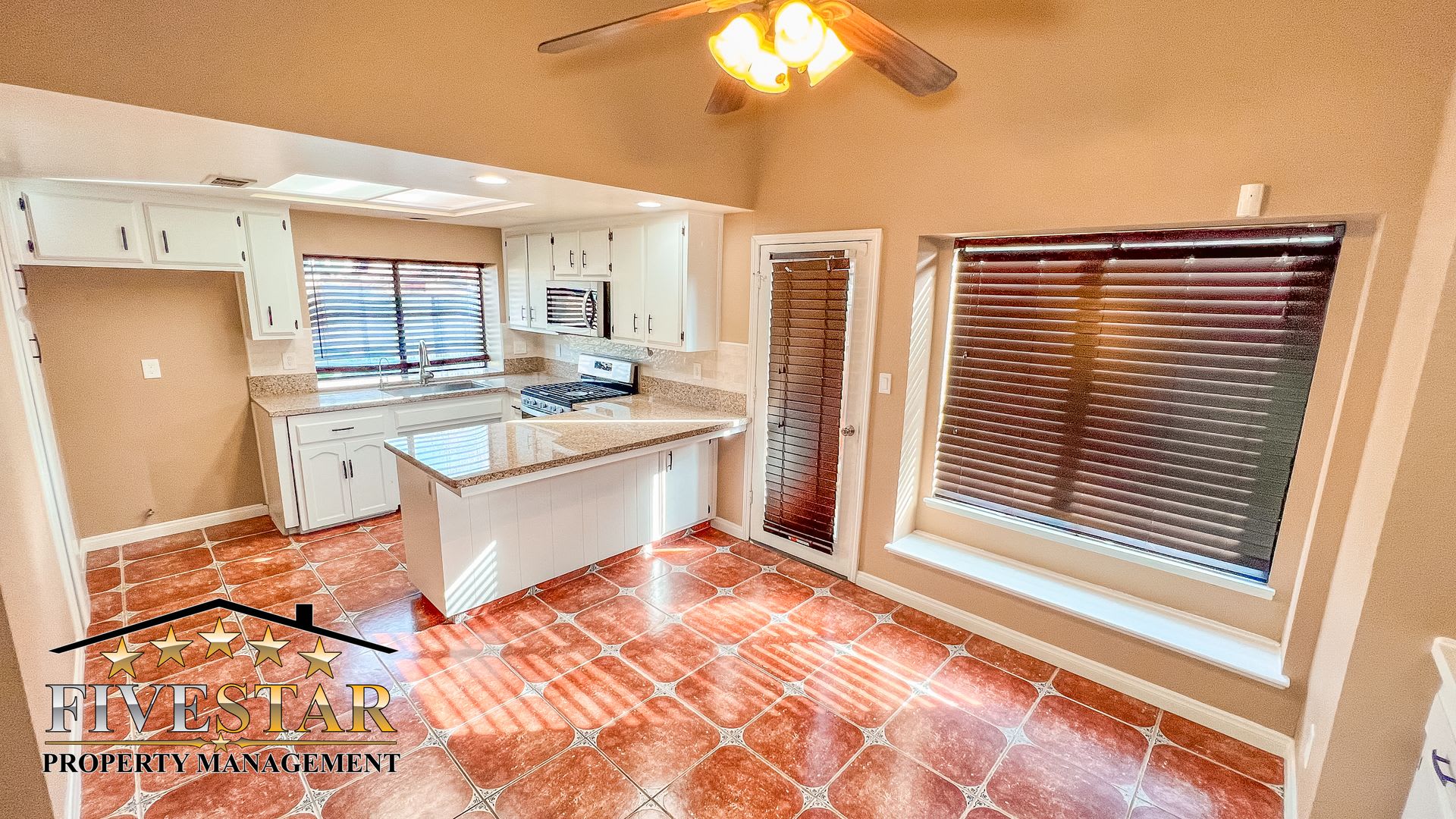 House for Rent on 4212 Ryder Lane – photo 5