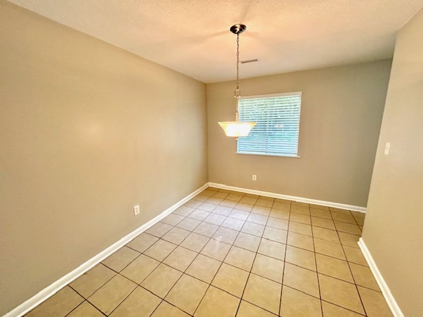 Available now. THREE BEDROOM – photo 4