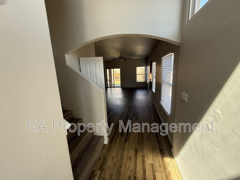 927 Tieran Ct NE – photo 4