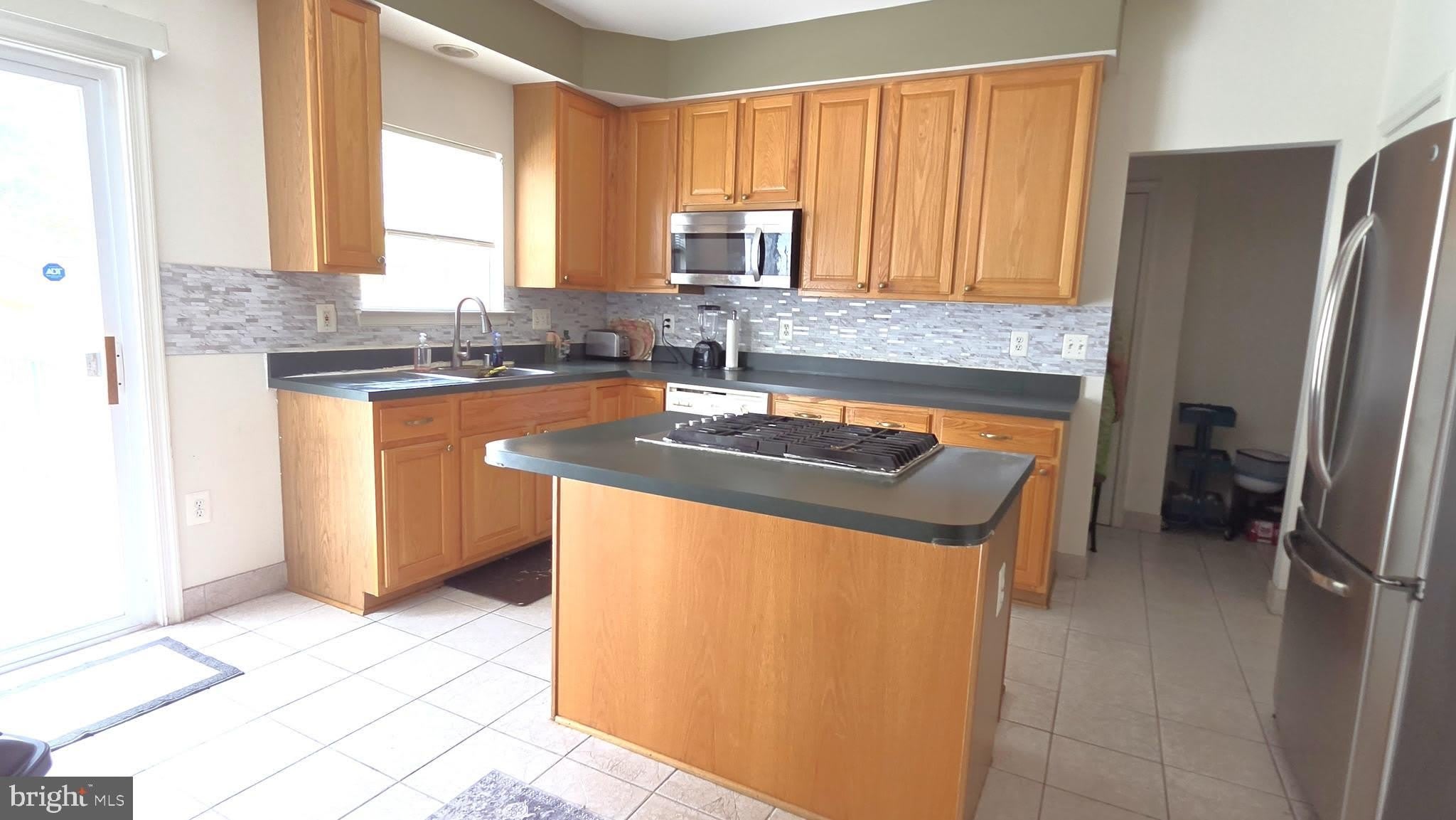 5455 QUAINT Drive – photo 3