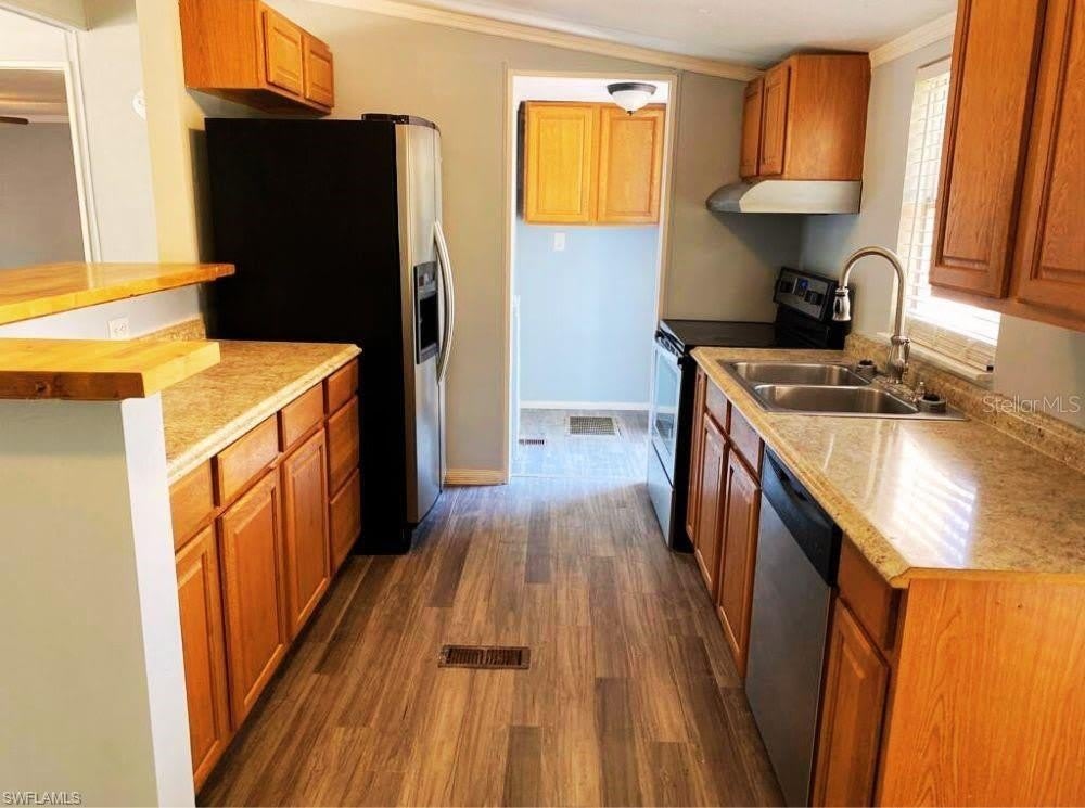 1281 RICHMOND Avenue – photo 4