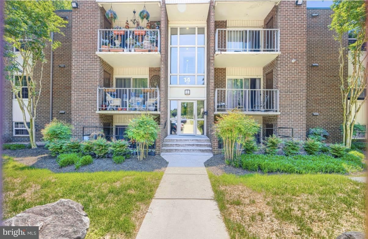 14 MOUNTBATTEN Court – photo 1