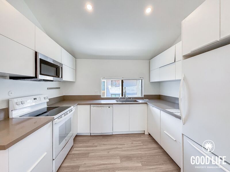 6194 Agee St – photo 2