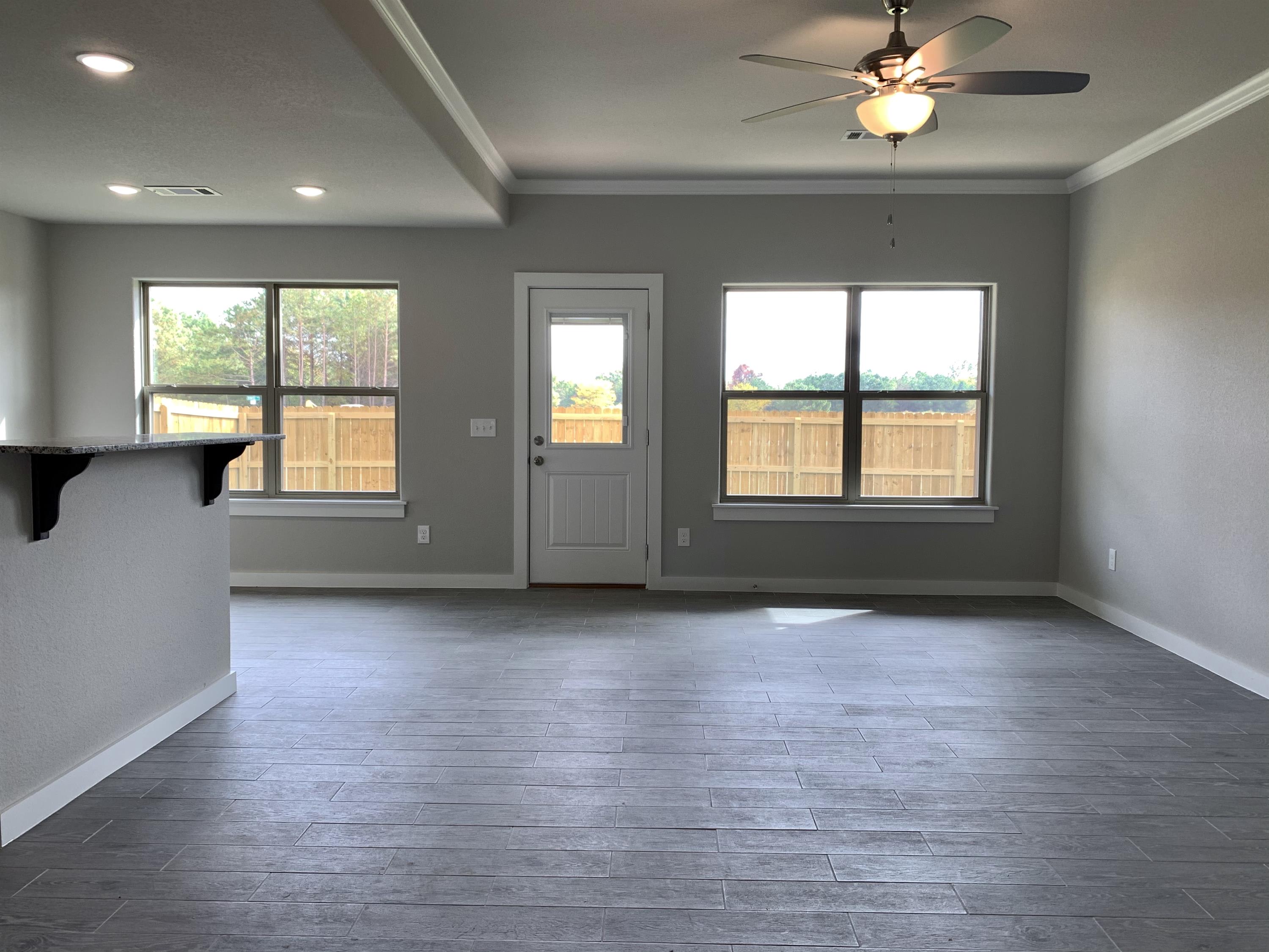 430 432 Rineel Ave 430 – photo 3