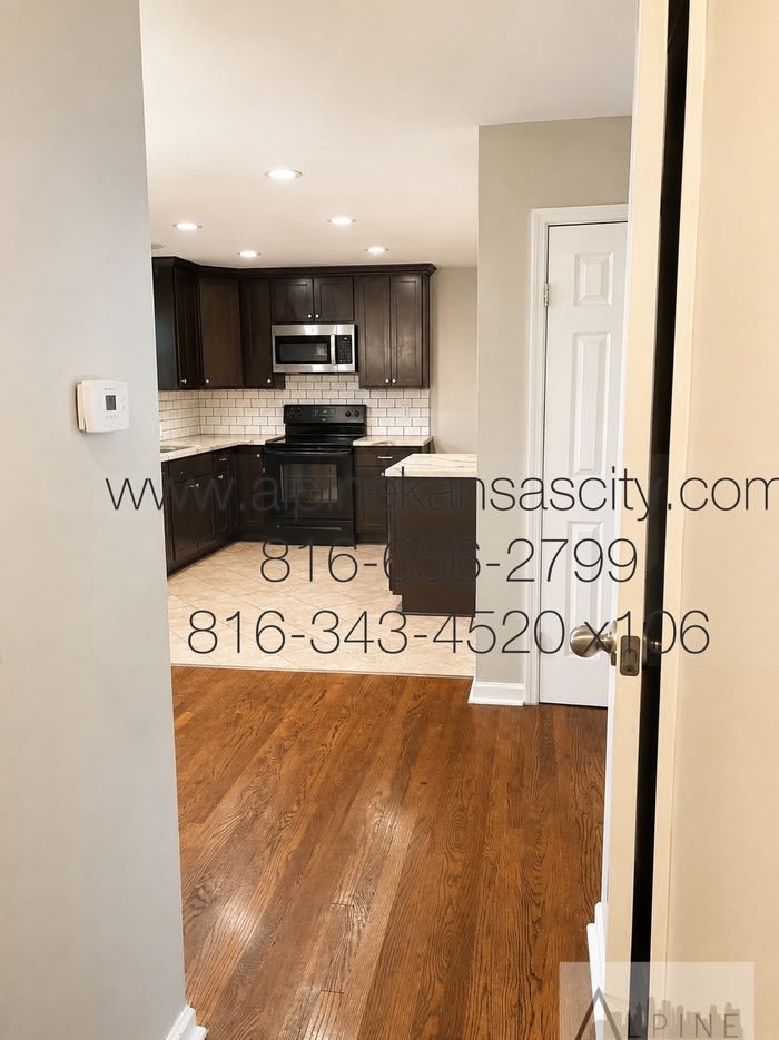 7917 Northeast 56th Street – photo 4