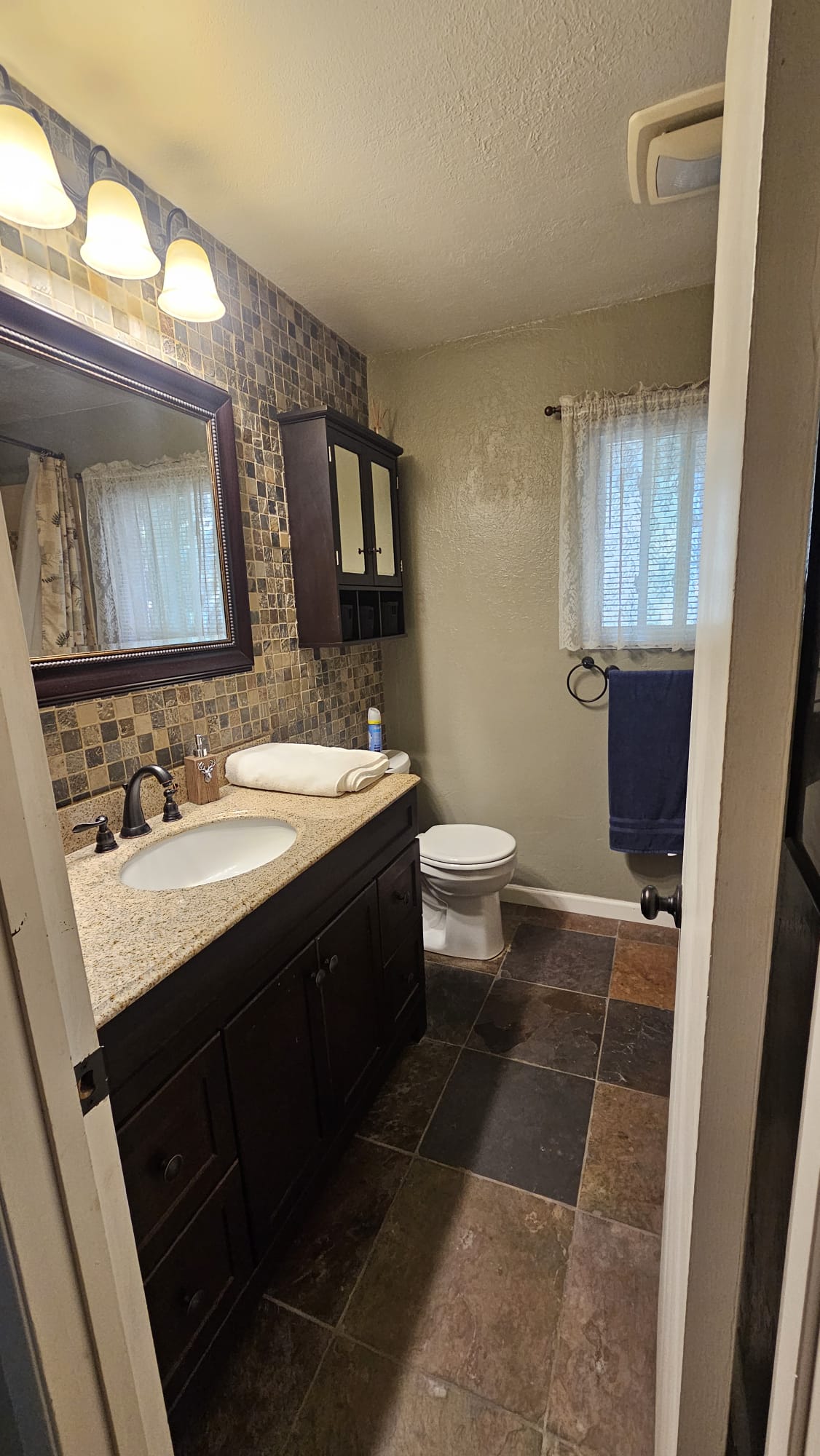536 Rose Lane – photo 4