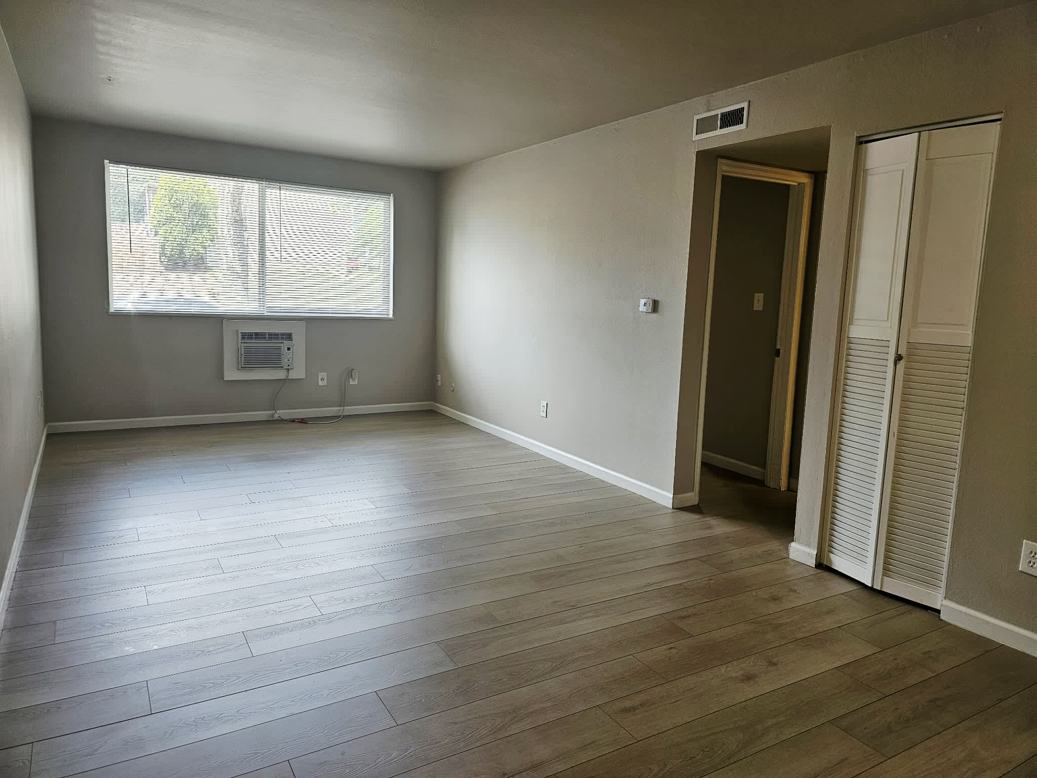 107 University Drive – photo 2