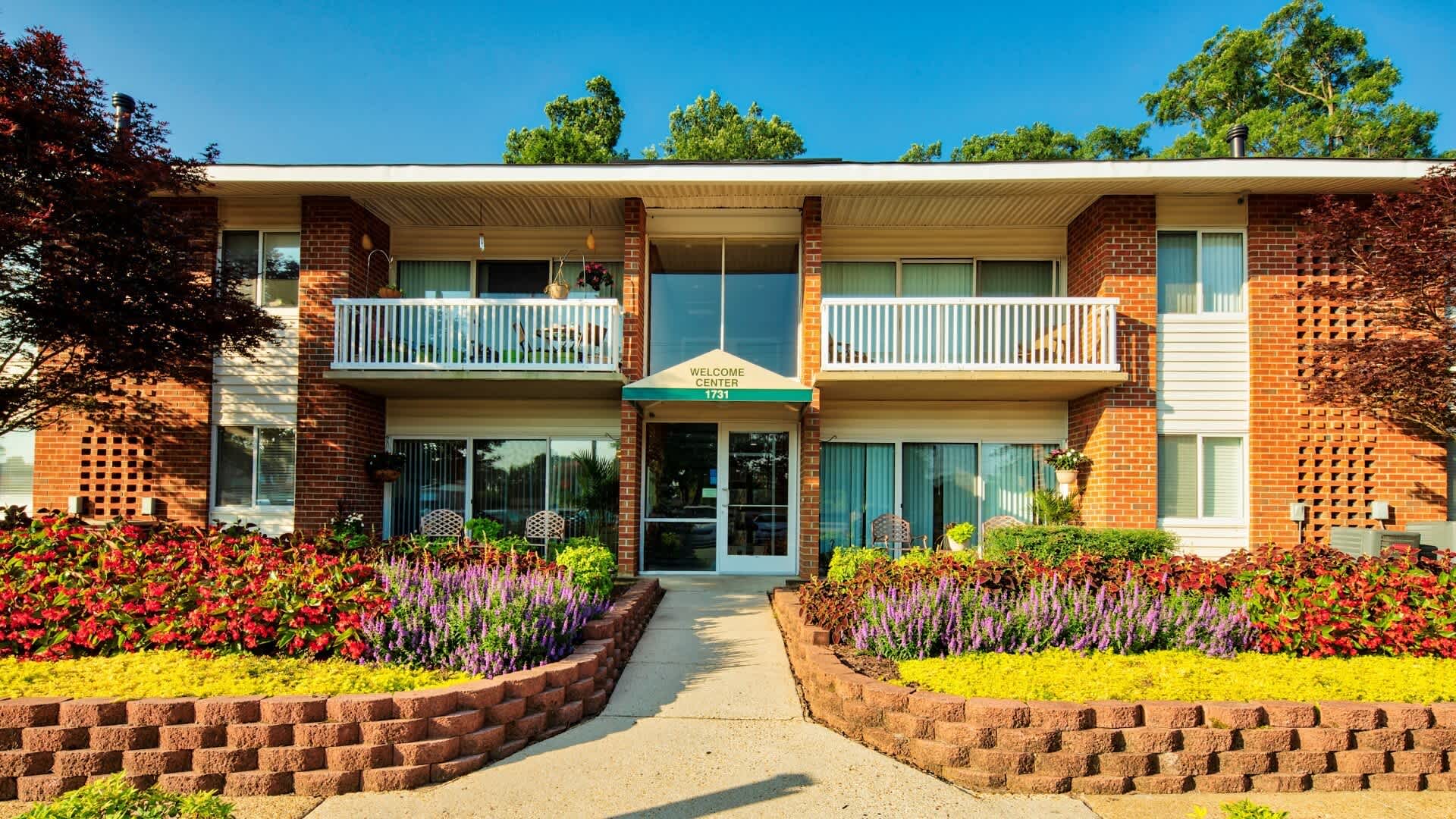 Pinewood Gardens Apartments – photo 2