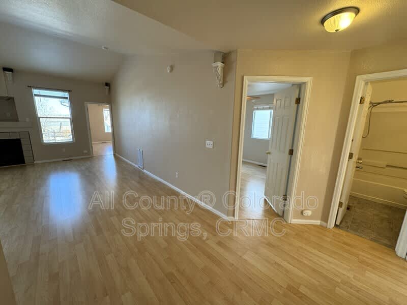 1305 Lords Hill Drive – photo 5