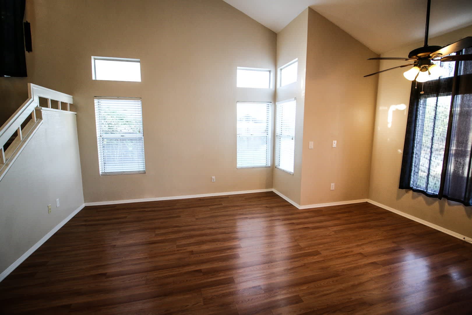 Welcome Home To This Gorgeous 3 Bedroom 2 5 Bath Home Located In The Highly Desirable Riverwalk Area Of Riverside – photo 5