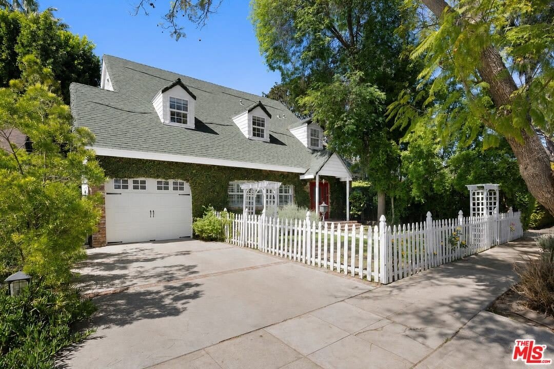 4309 Gentry Ave – photo 2