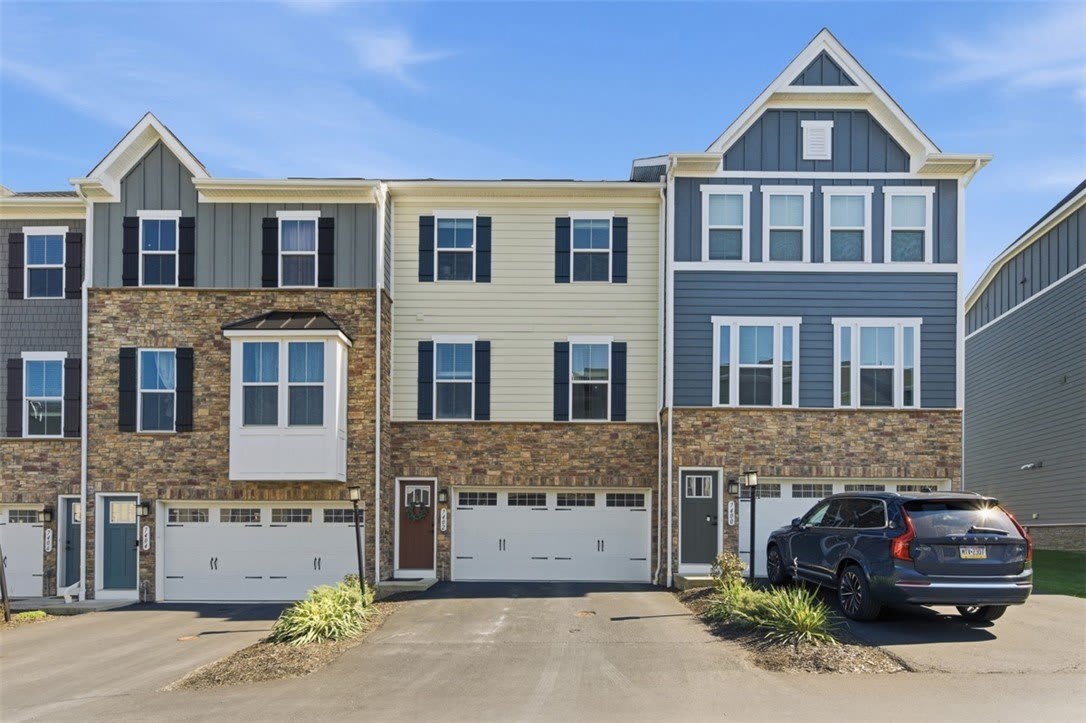 7402 Chestnut Way – photo 2