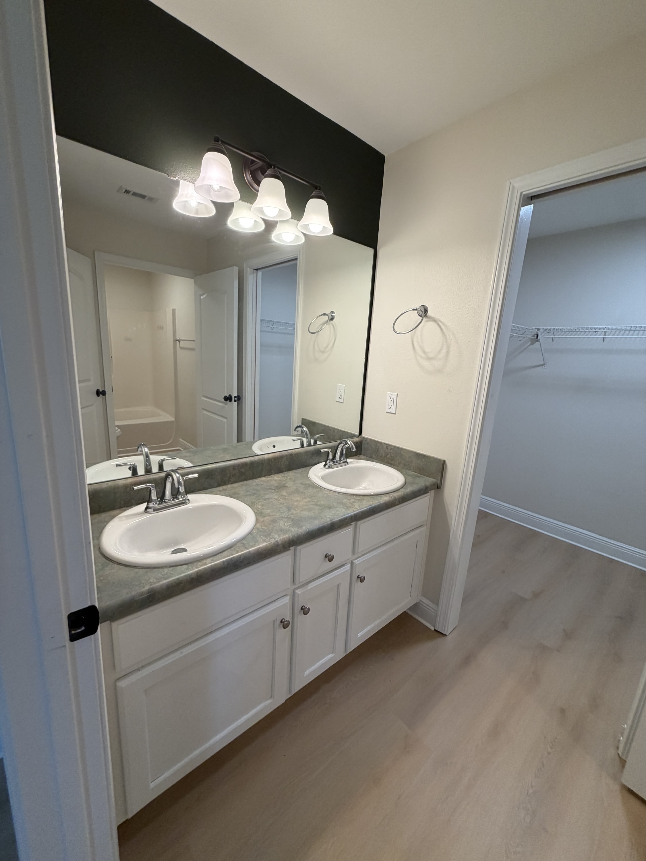 6130 Ashton Woods Circle – photo 5