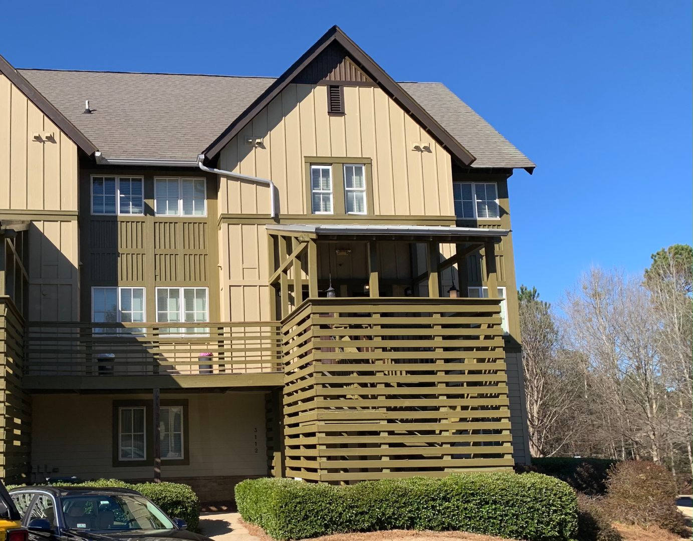Well Maintained Condo At Creekside – photo 1