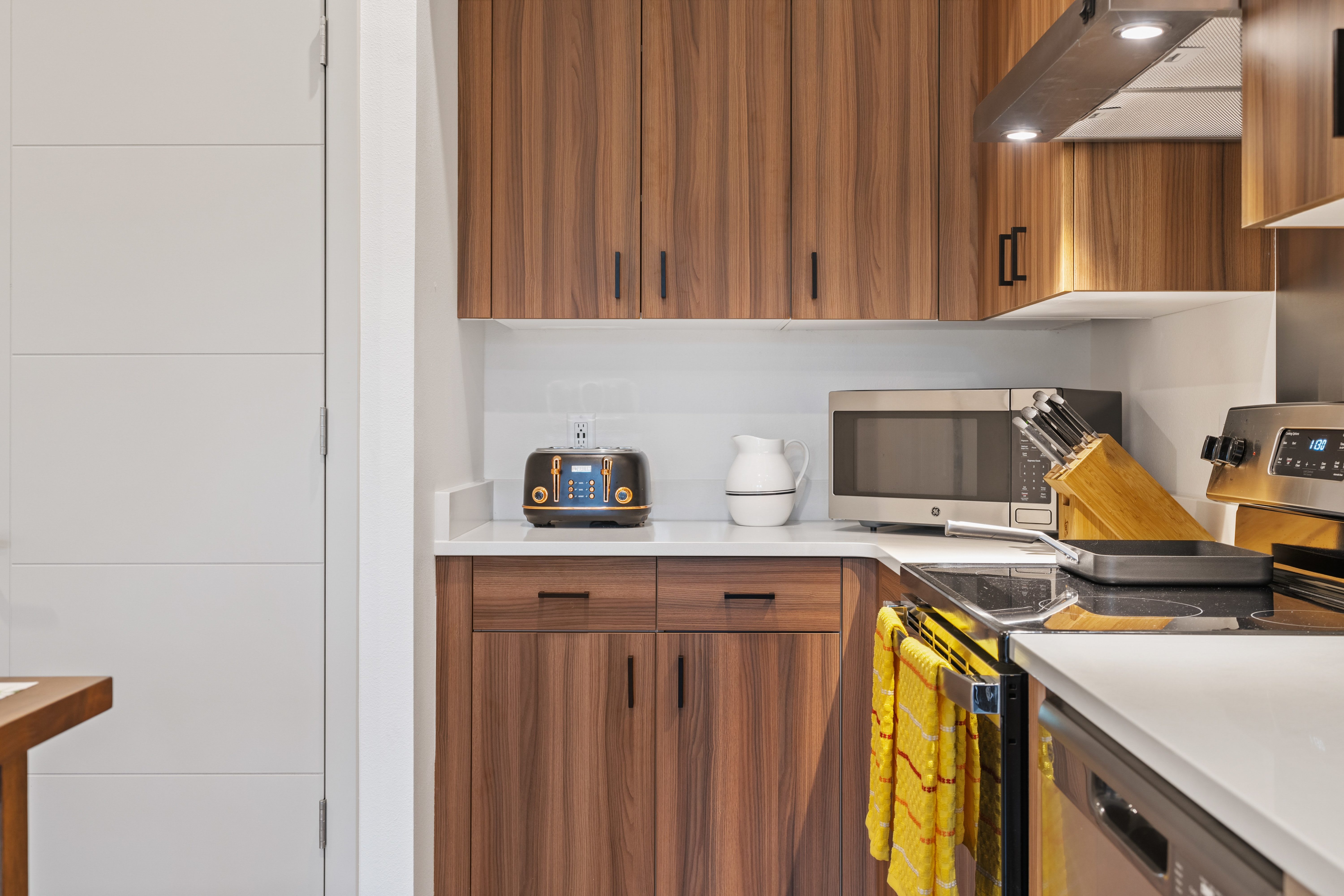 Casey Apartments – photo 4