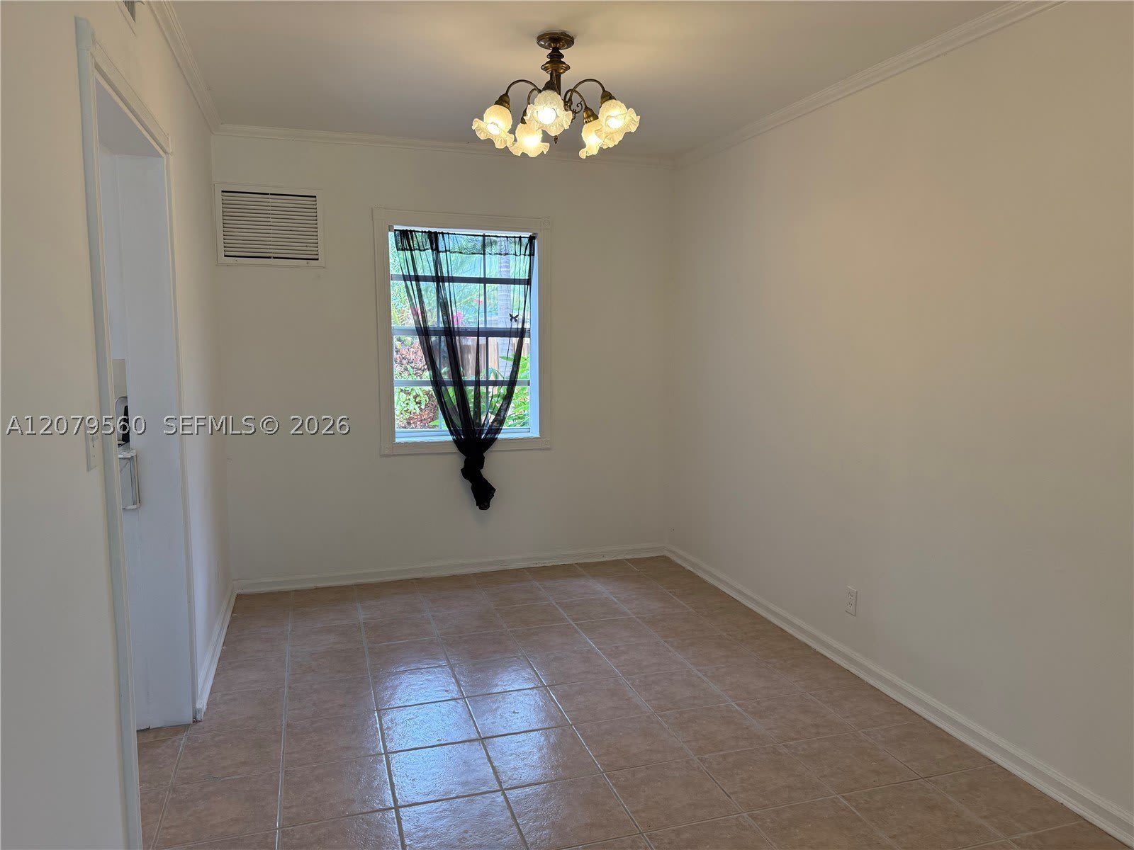 1367 NW 66th Ave – photo 5