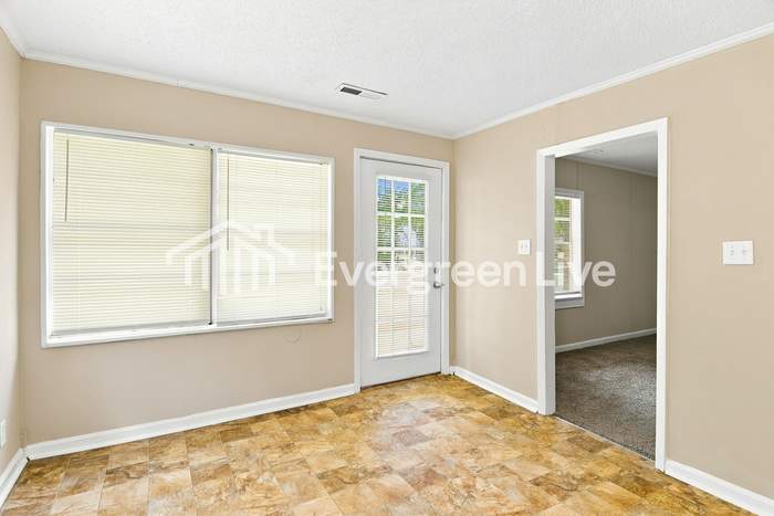 1556 20th Avenue – photo 2