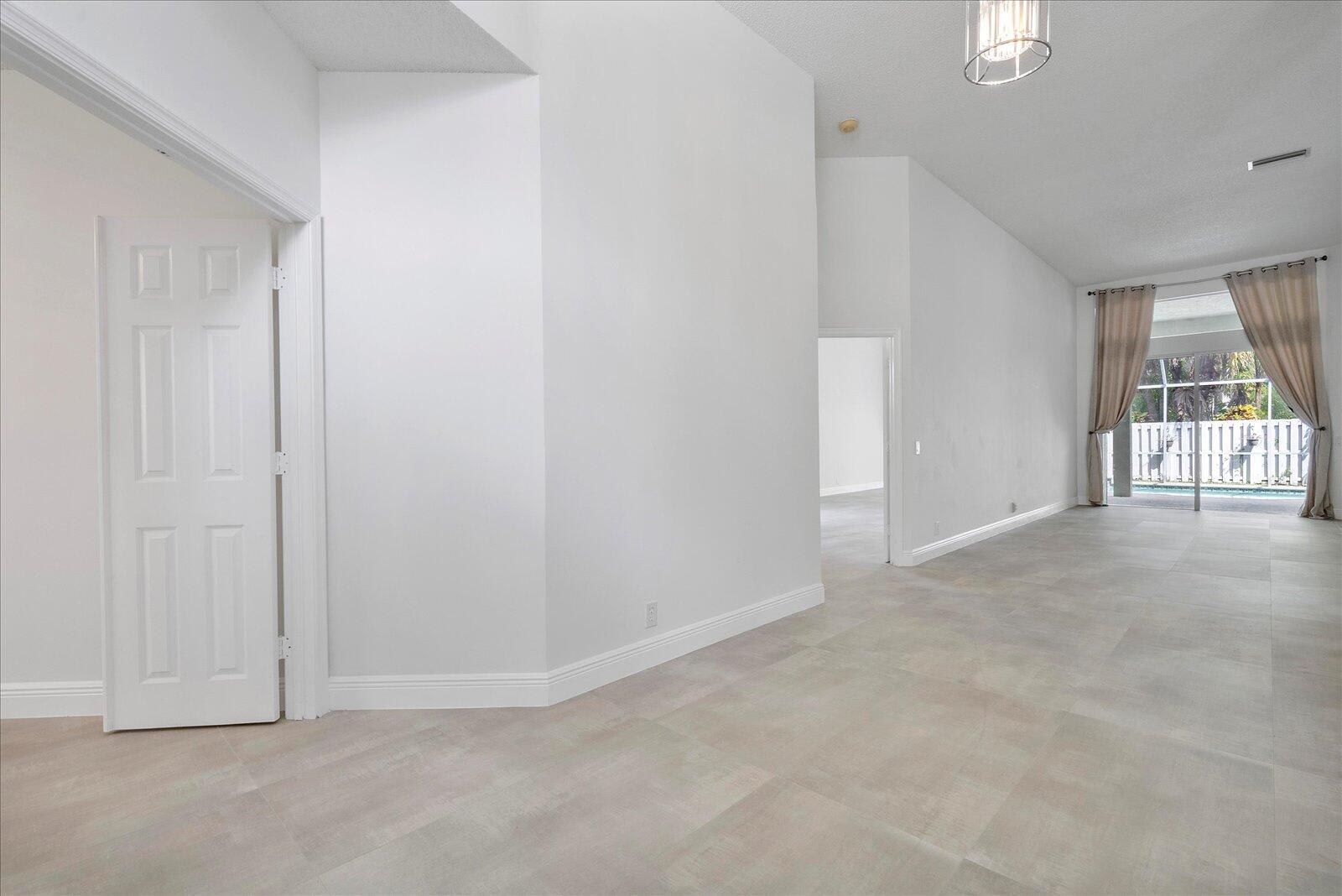 970 Greenwood Road – photo 4
