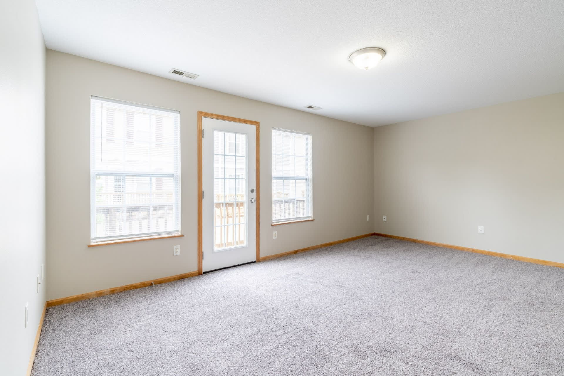 2 Bedroom 2 Bathroom Town House – photo 4
