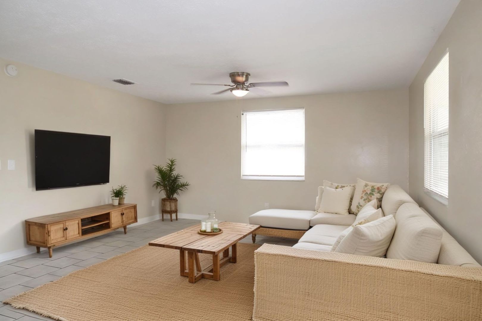 2 Bedroom, 2 Bathroom Home for Rent in Ruskin! – photo 3