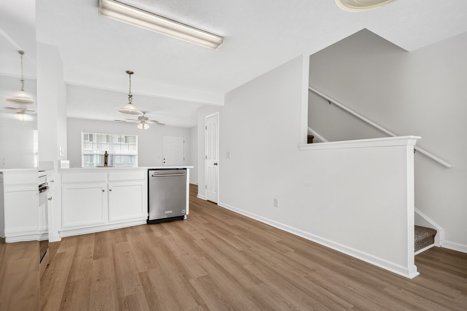 “NEW, NEW, NEW! Completely updated and $500 off! – photo 2