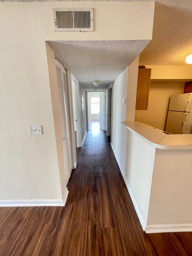 Cozy 2B/2B Unfurnished Condo near Beach in the Heart of Destin! – photo 5