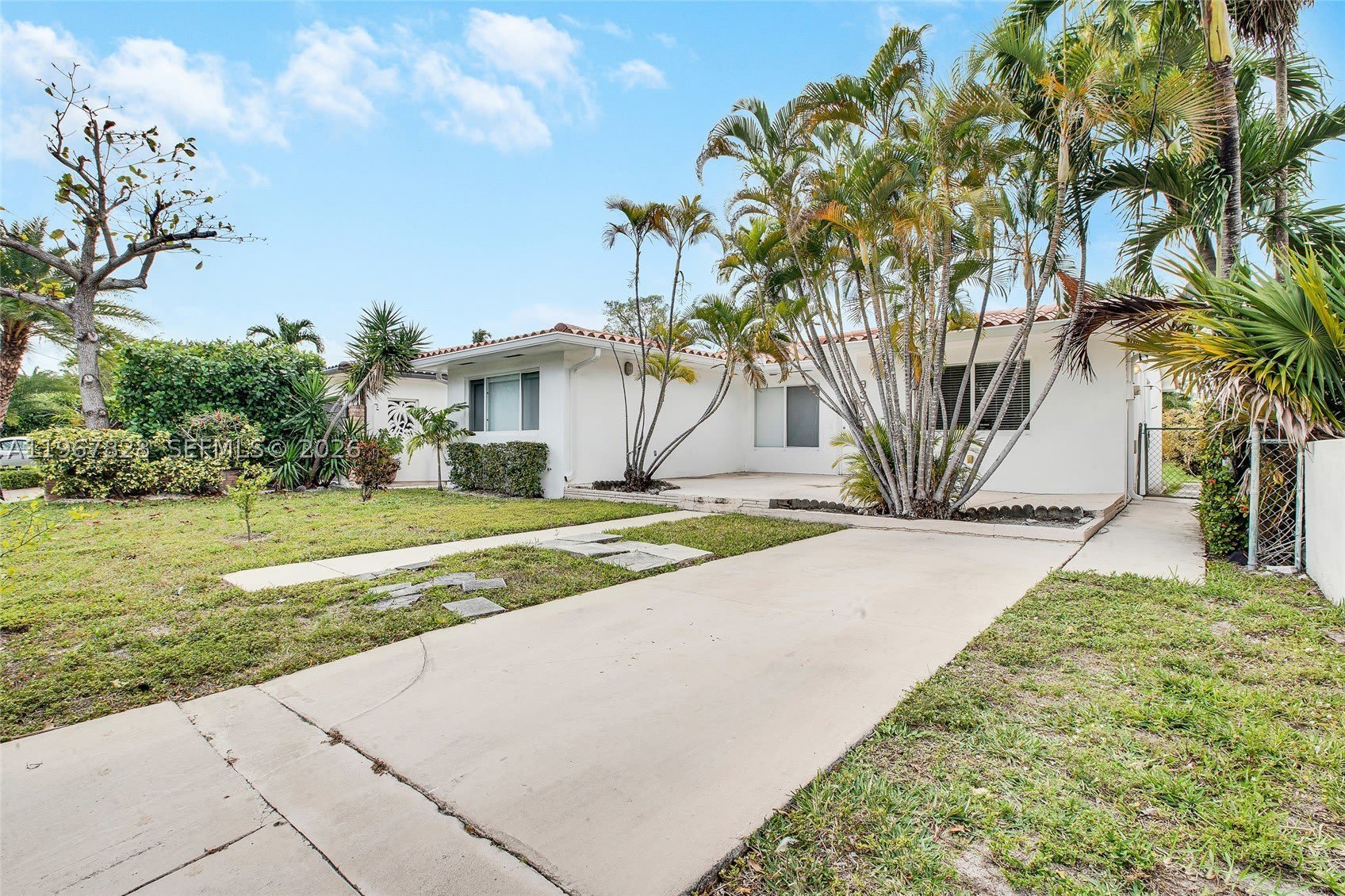 9372 Abbott Ave – photo 2