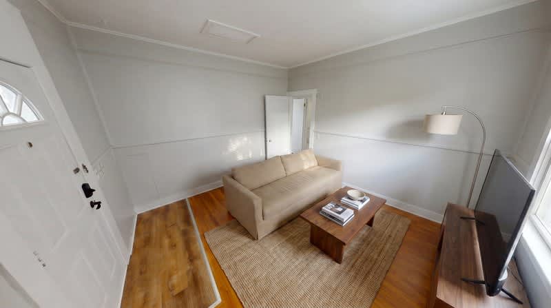 900 Woodlawn Avenue – photo 3