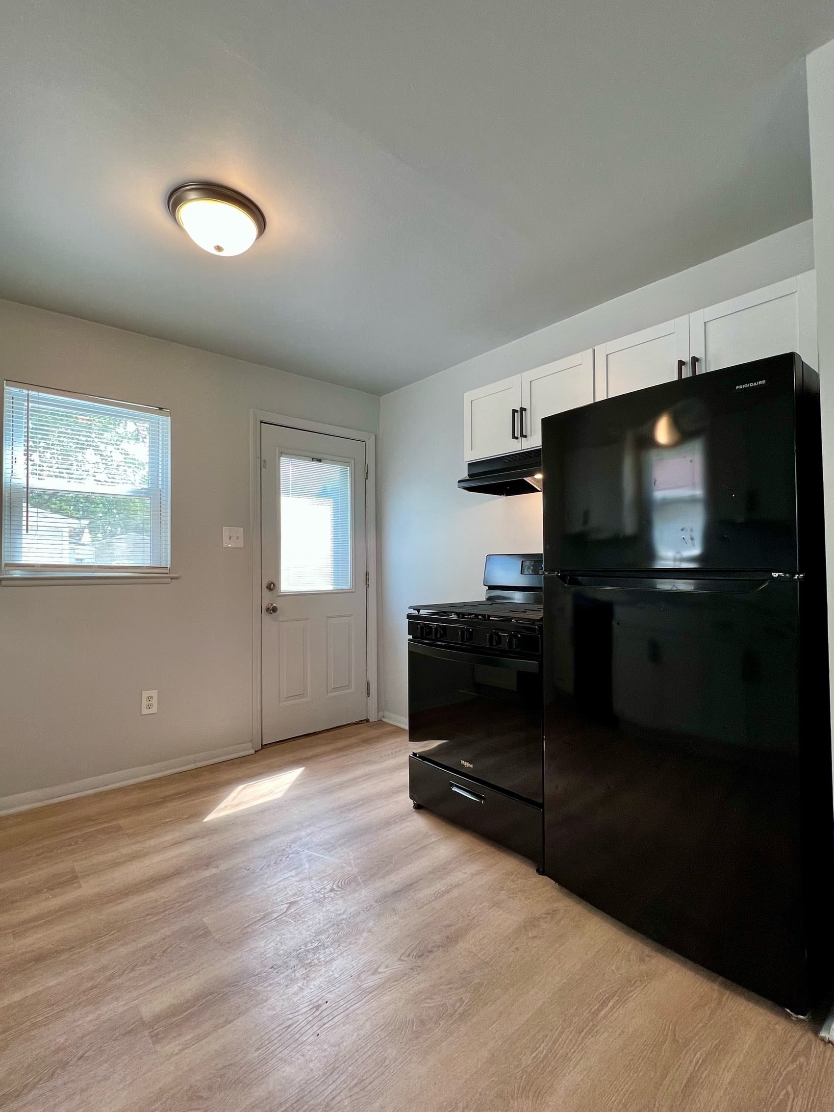 20340 E Eight Mile – photo 4