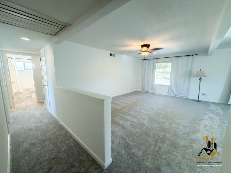 5620 Greenacres Way – photo 2