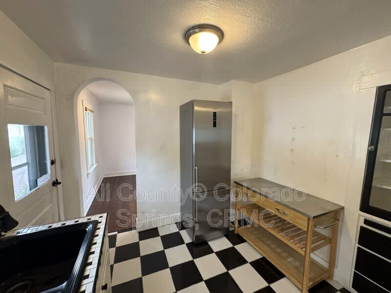 217 E Jefferson Street – photo 5