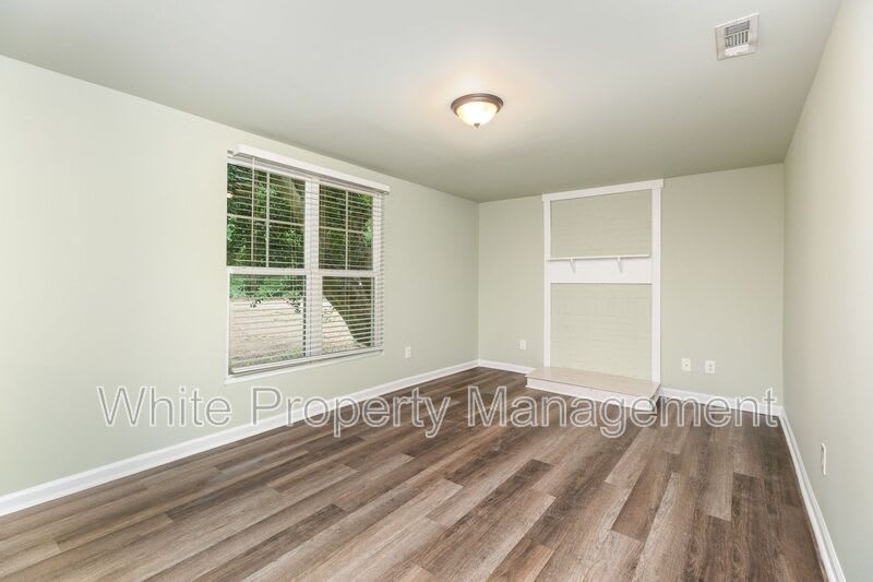 2044 Milton Road – photo 2