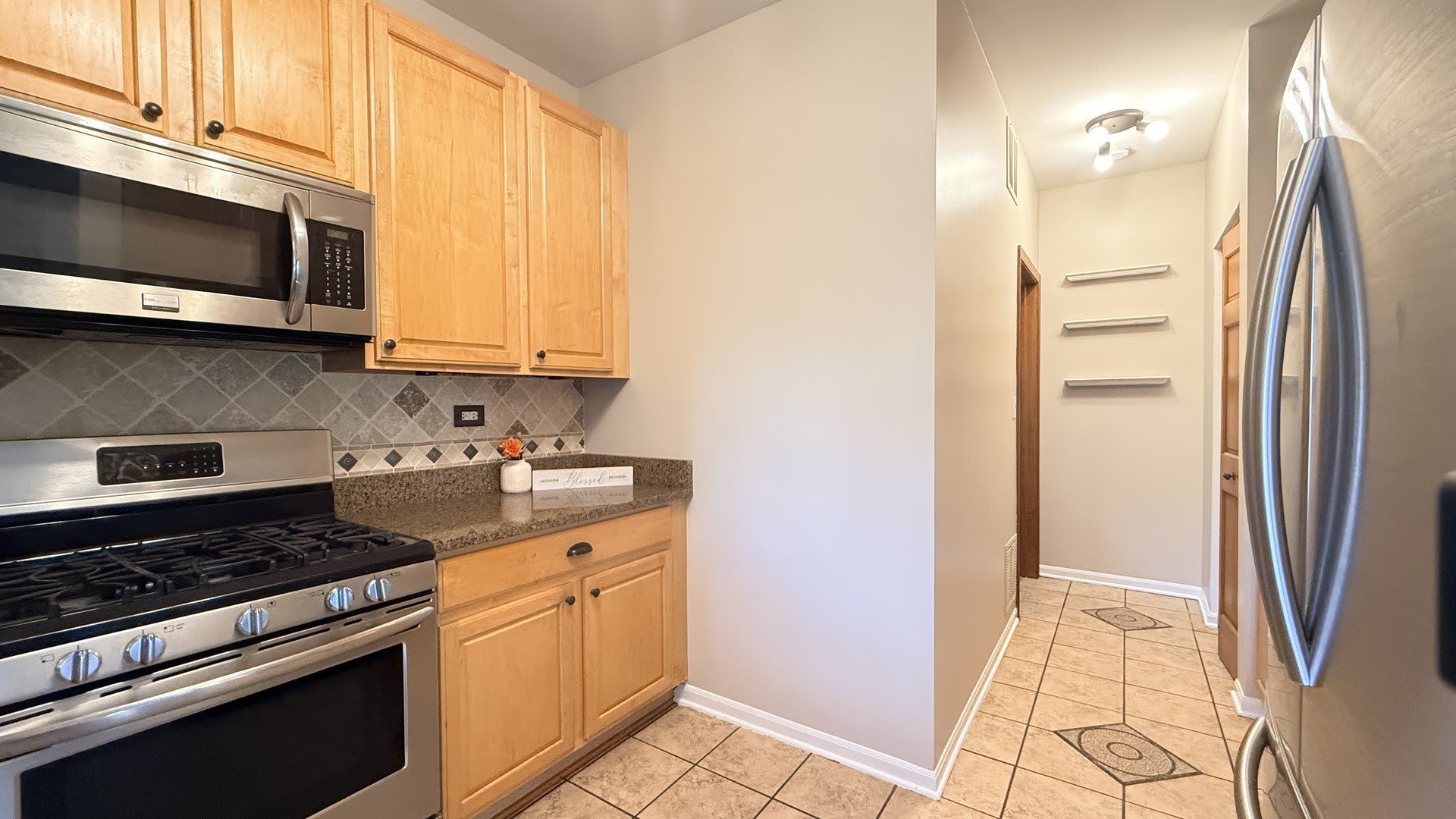 2437 Oneida Lane – photo 5