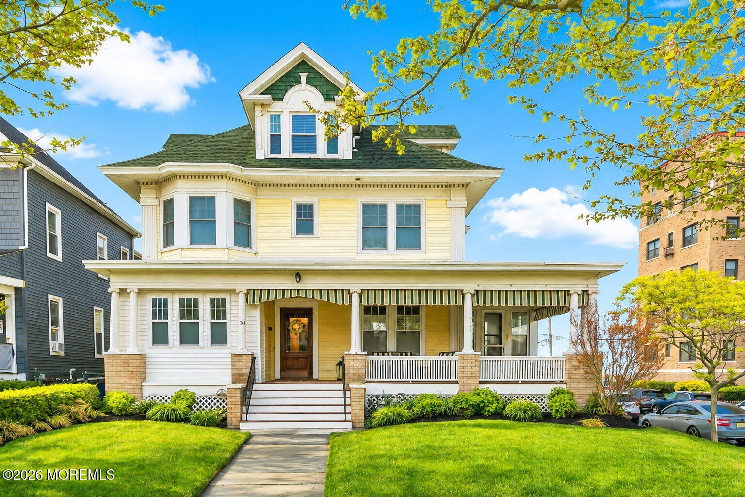 301 8th Avenue – photo 2