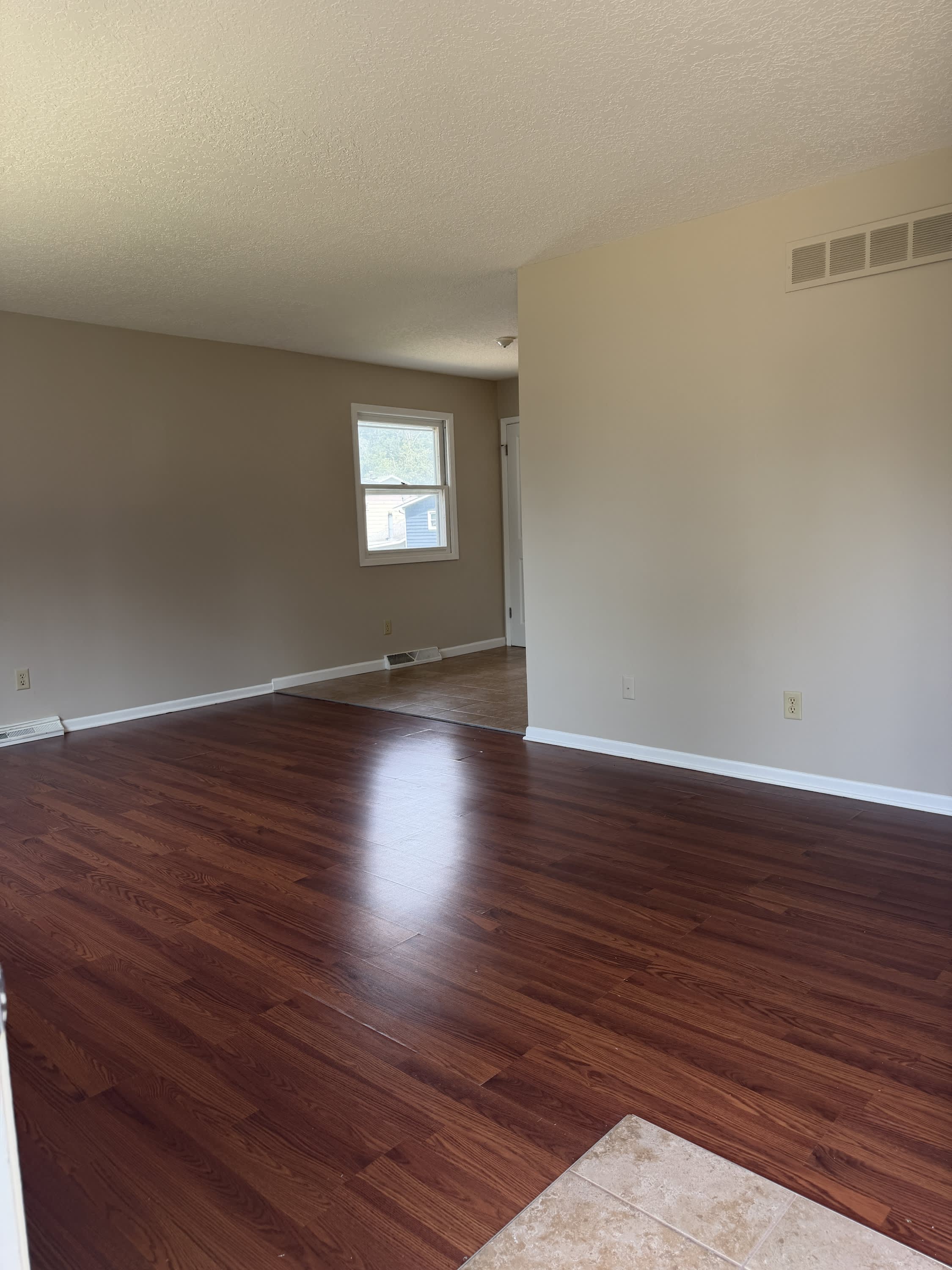 1319 Blanchard St – photo 2