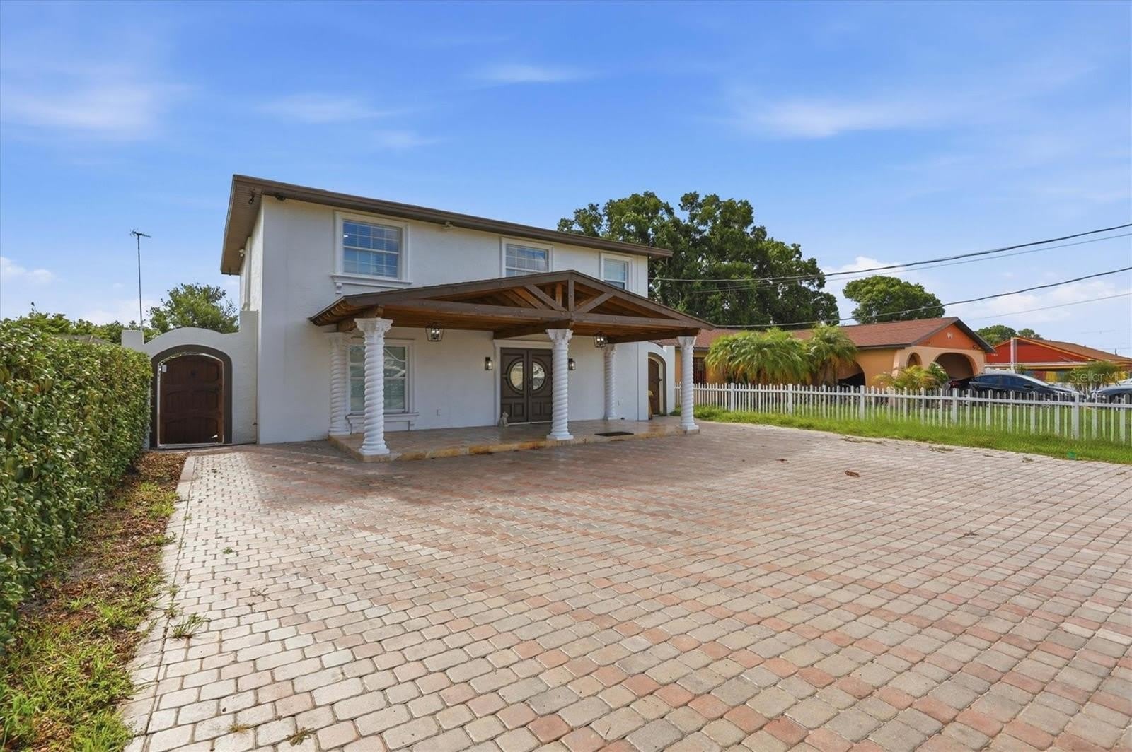 6611 N HALE Avenue – photo 3