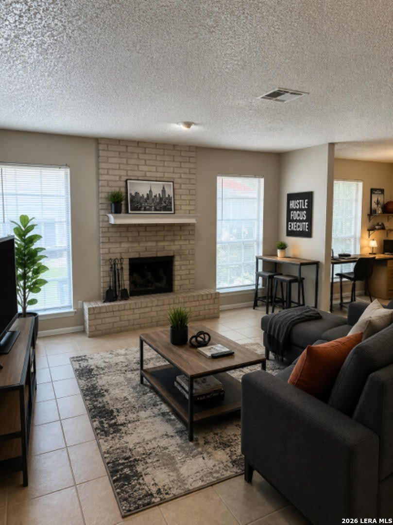 1016 Mission Dr – photo 3