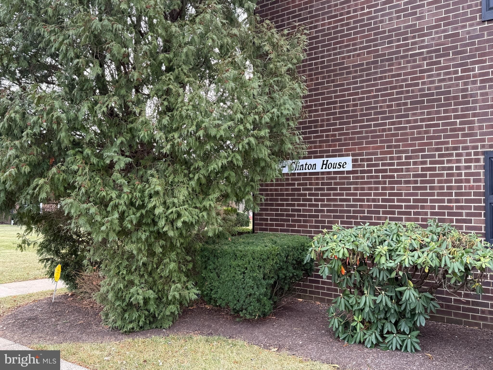 4701 PENNELL – photo 2