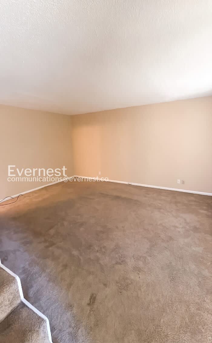 1710 Ichabod Lane – photo 4
