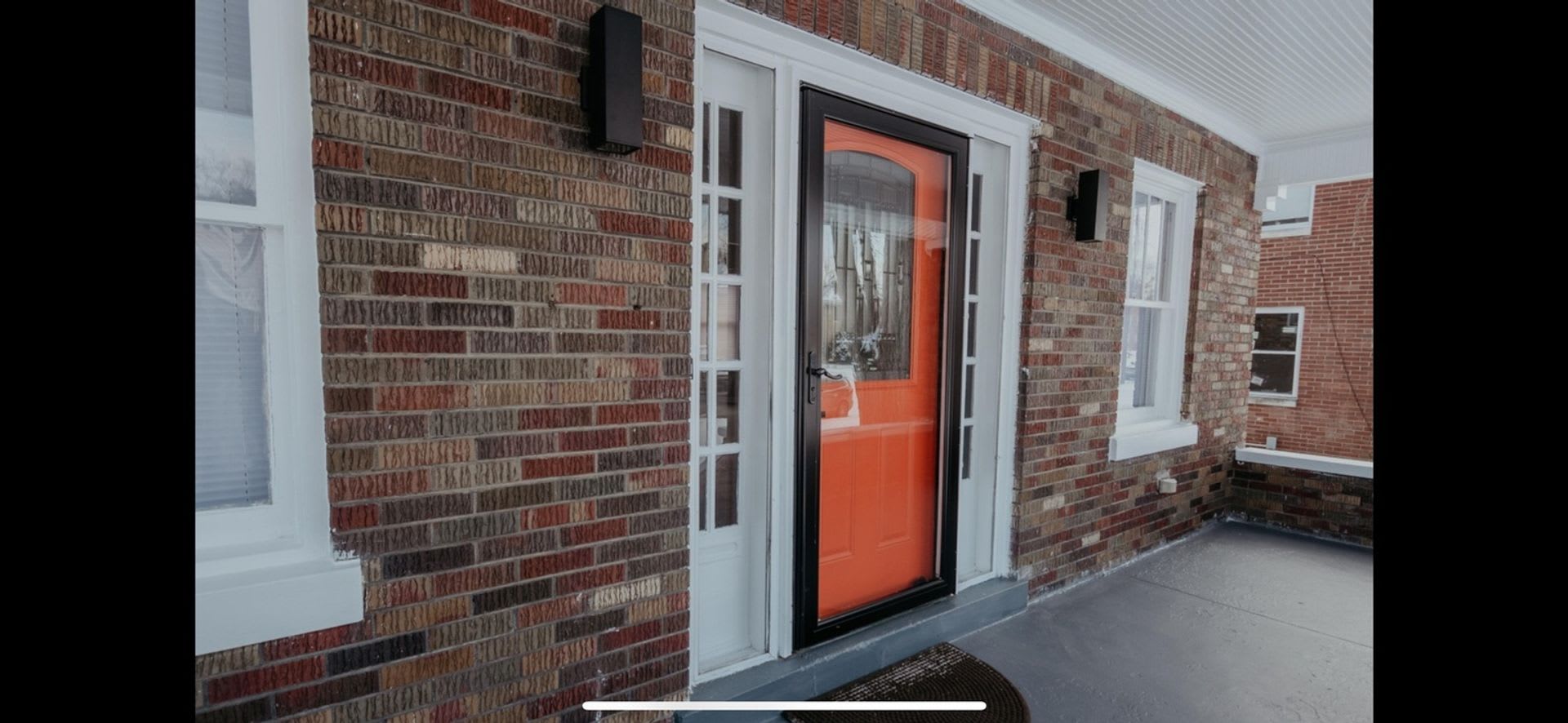Spacious 3BR Duplex in Louisville – photo 2