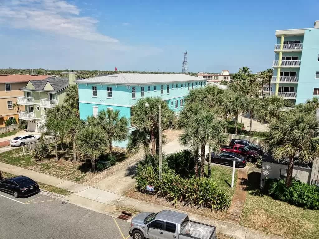 129 11Th Avenue North – photo 2