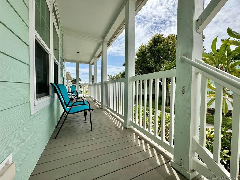 173 NE Portside Drive – photo 2