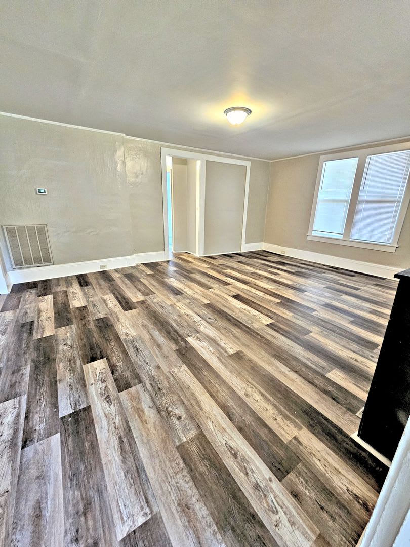 HOUSE FOR RENT – photo 2