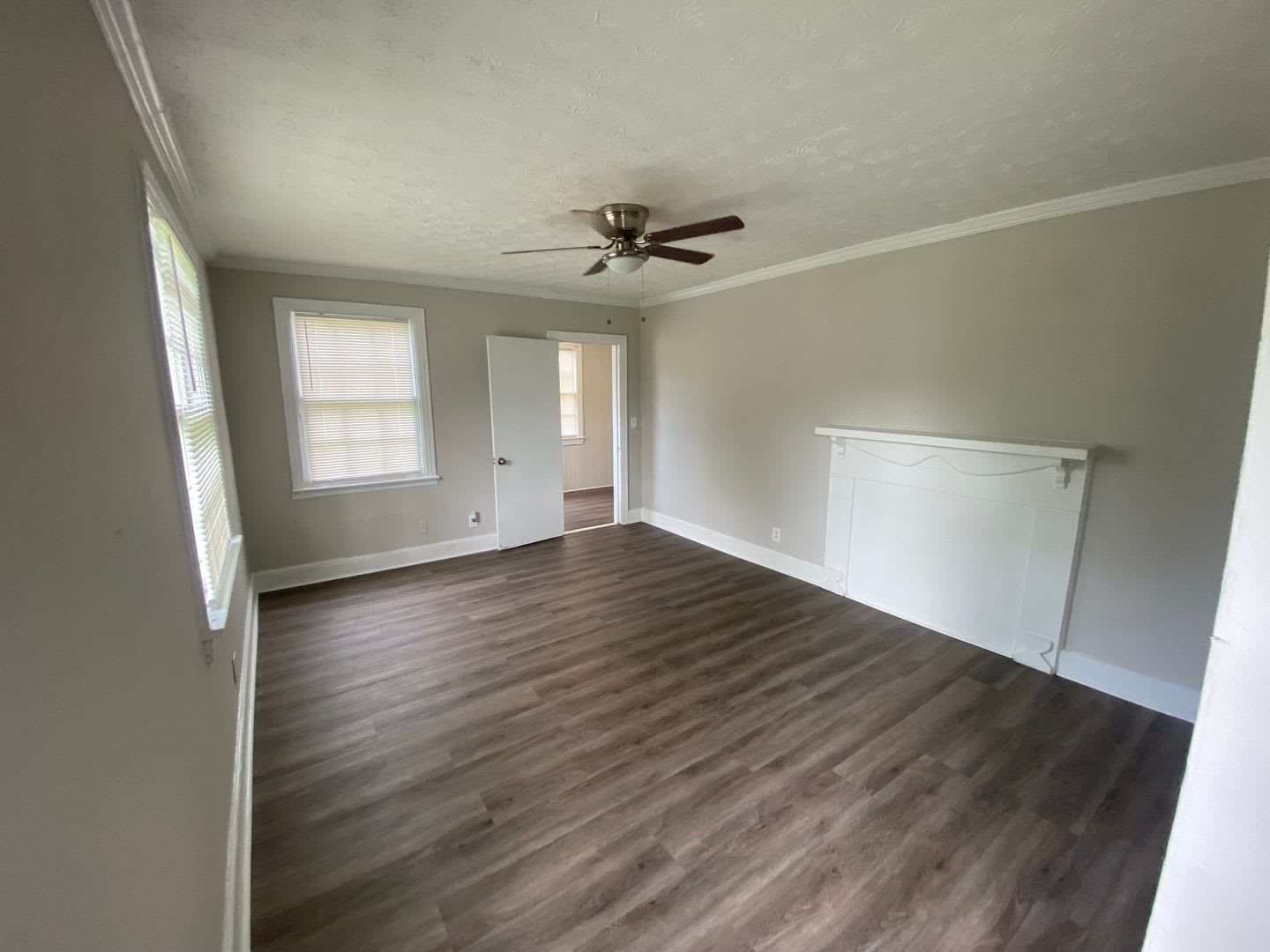 **2 Bedroom / 1 Bathroom **Plus Bonus Room**Home for Rent in Midtown Columbus, GA*** – photo 2