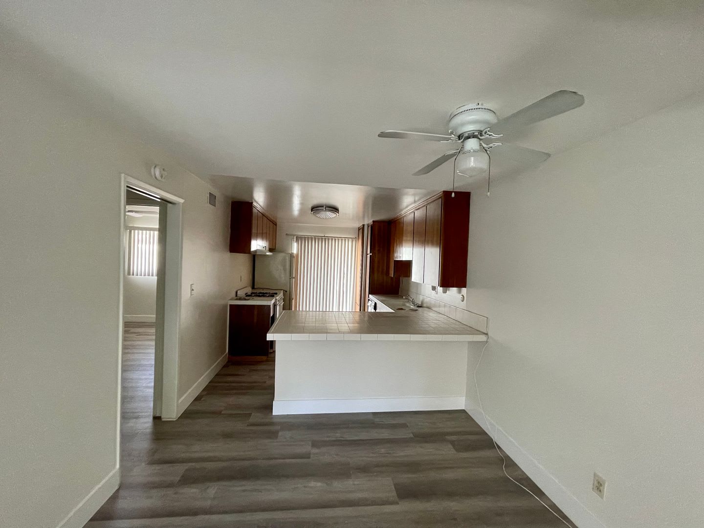Cute 1 Bedroom 1 Bath Townhome for Rent – photo 4